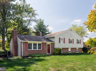 1560 Greenlawn Rd, Paoli, PA 19301