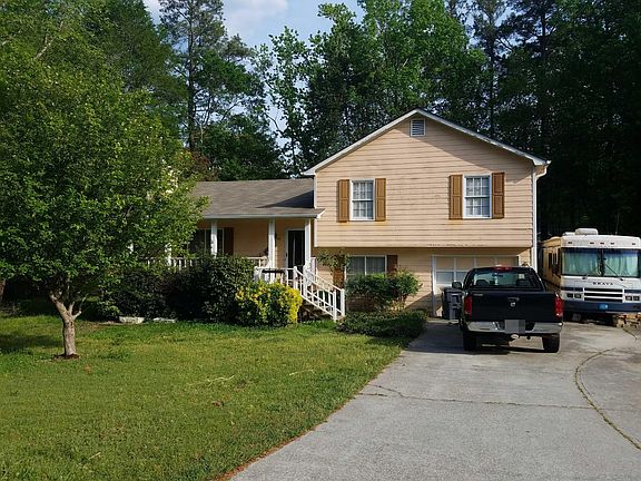 2nd image of 601 Granite Ln