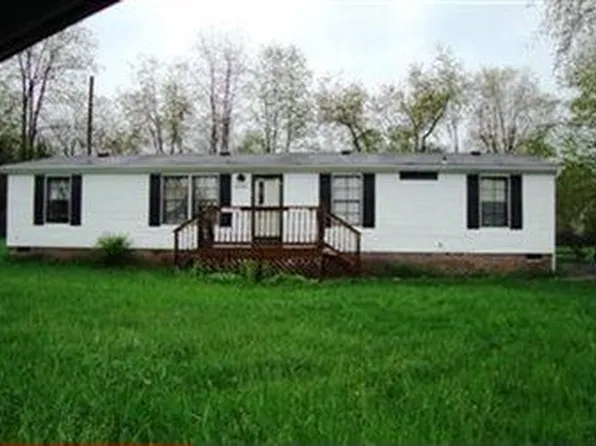 8462 Elmfort Ave SE, Waynesburg, OH 44688