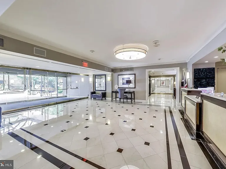 4601 N Park Ave #610 — Photo 4