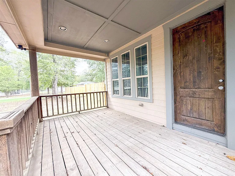 14908 Hannah Way — Photo 3