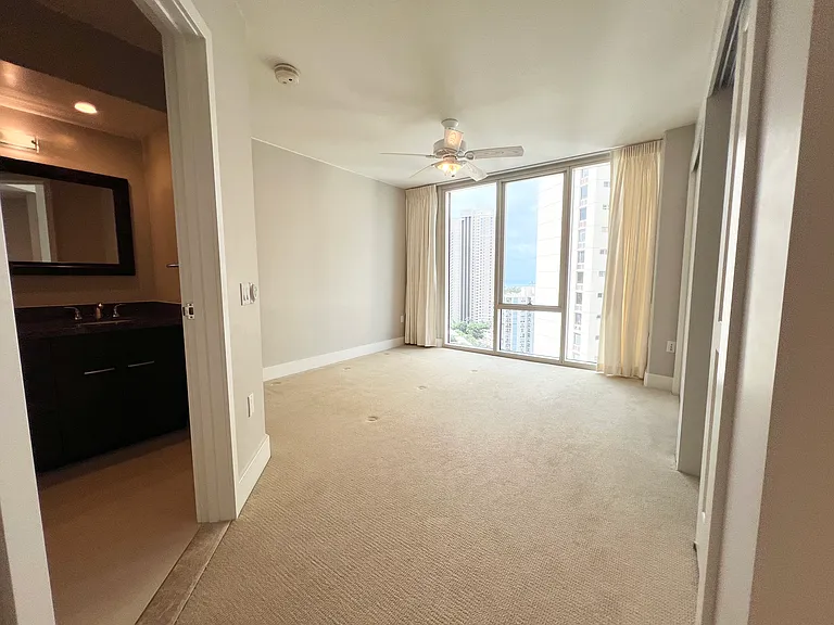 1837 Kalakaua Ave #1911 — Photo 8