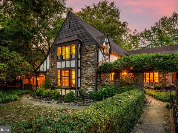 419 Arthurs Round Table, Wynnewood, PA 19096