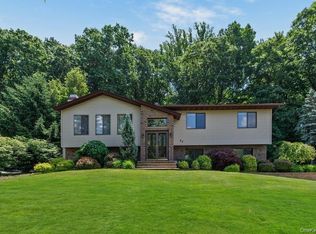 20 Bridge Rd, Nanuet, NY 10954