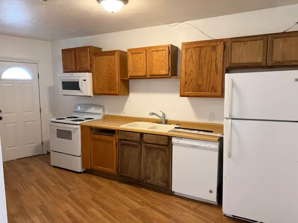 320 W Main St APT 3, Laurel, MT 59044