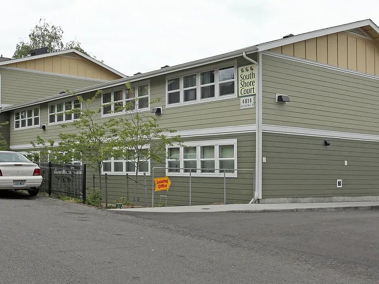South Shore Court — Photo 1