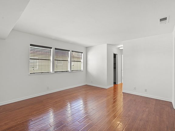 5th image of 472 N Winchester Blvd