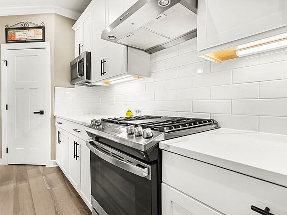 4th image of 1288 Fiddletree Ln