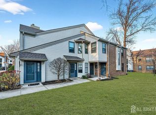 2406 Bayhead Dr, Parlin, NJ 08859