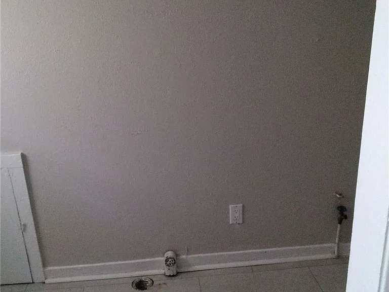 1009 Cherry St — Photo 6