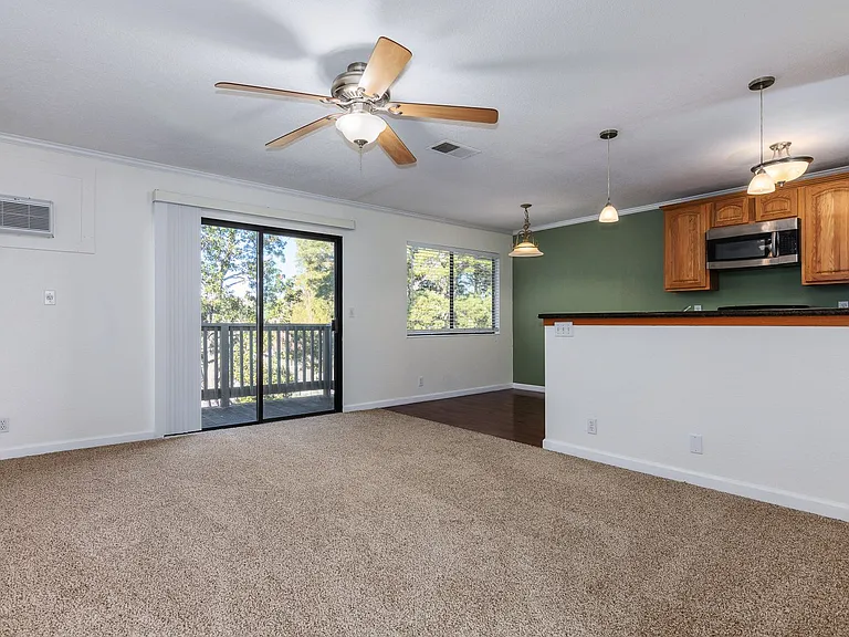 900 Cambridge Dr #138 — Photo 8