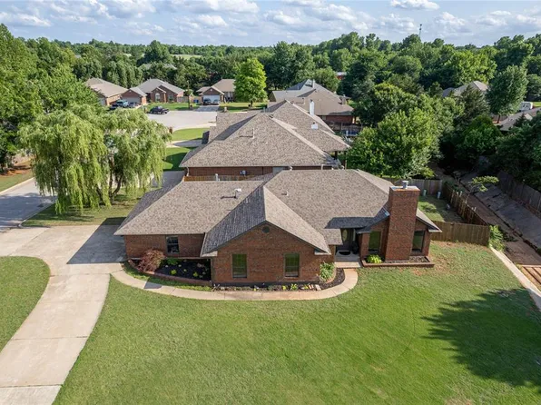 1532 E Twin Brook Ter, Mustang, OK 73064