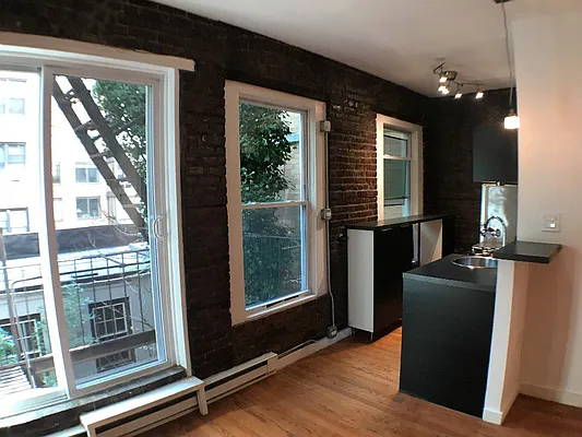 Rented by Aventana | media 9