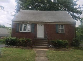 717 Carnegie St, Linden, NJ 07036