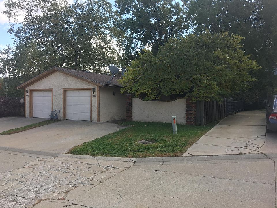 1st image of 1204 N 49th Ter