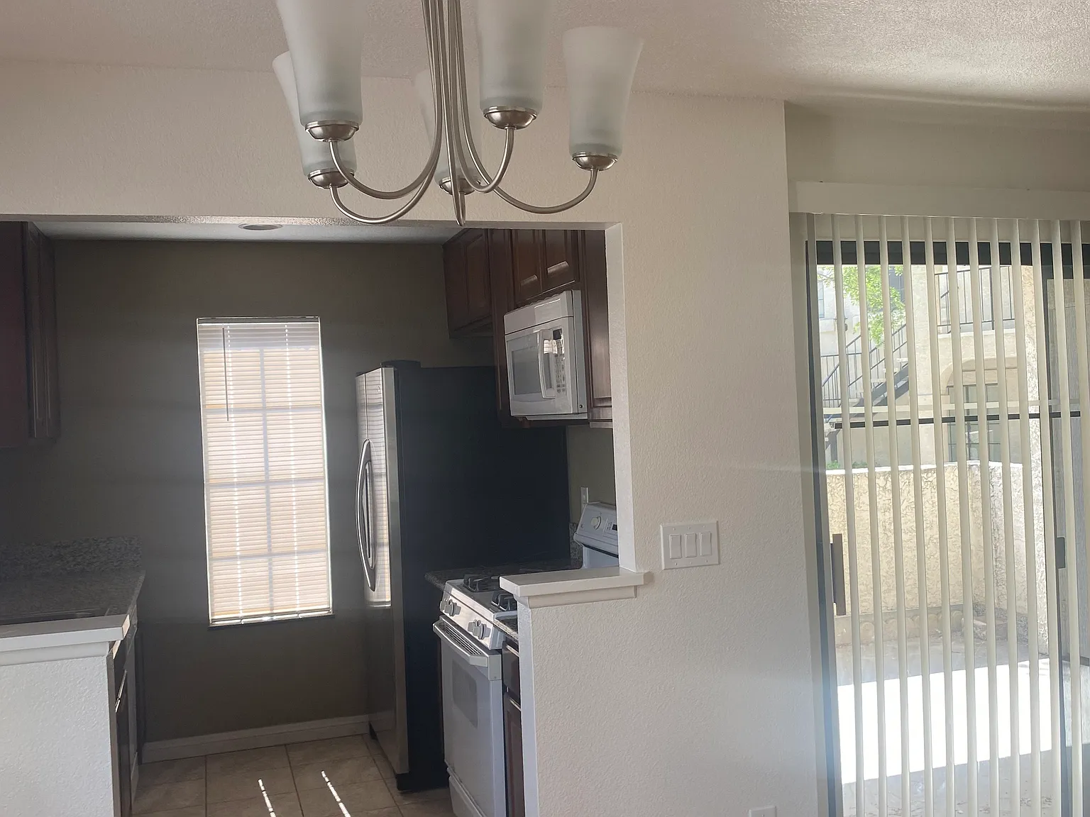 4700 Nara Vista Way — Photo 3