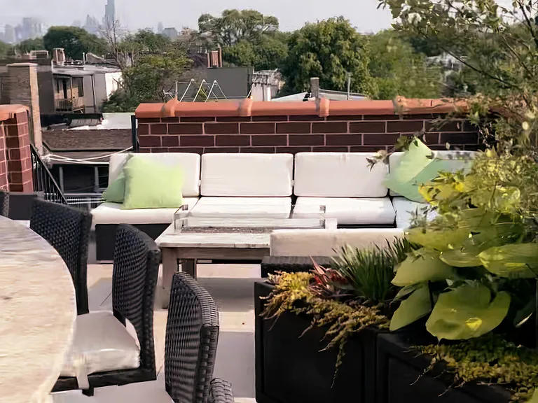 1215 W Barry Ave #3 — Photo 10