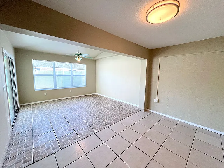 20 Regis Ln #A — Photo 14