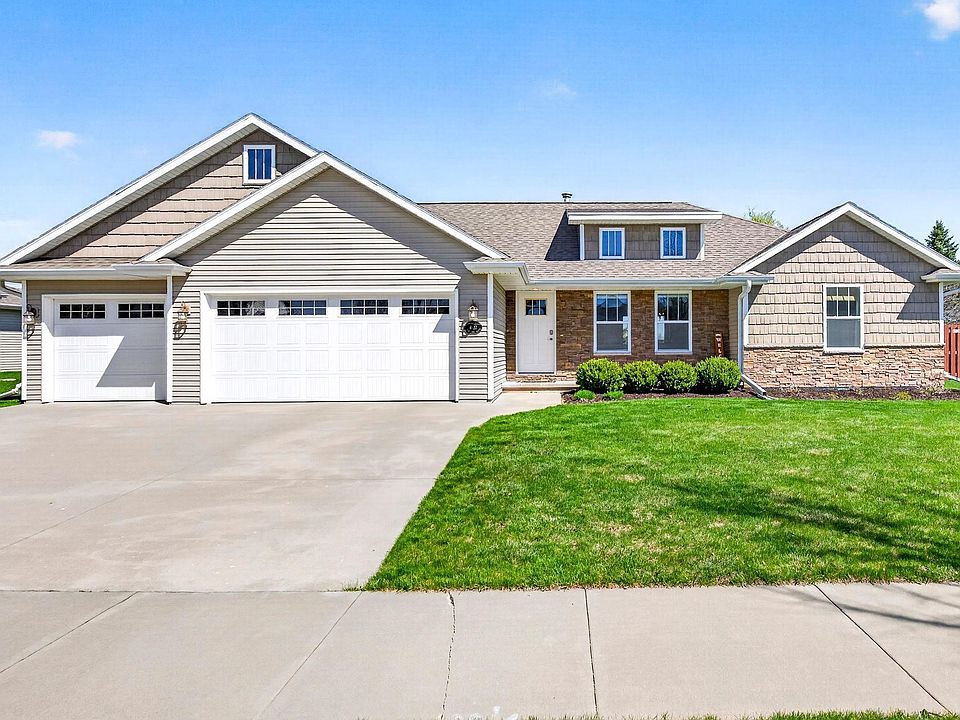1st image of 4102 E Braeburn Dr