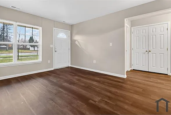 3 bed, 1200 sqft, $1,575 — Photo 4