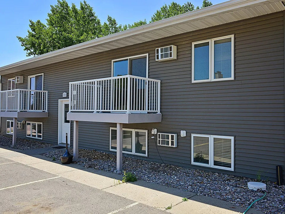 4-Plex Apartment on North Hill! 1515 12th St. NW!