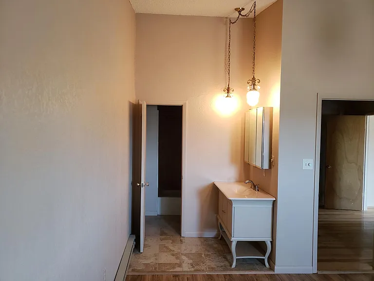 1598 Arland Rd — Photo 12