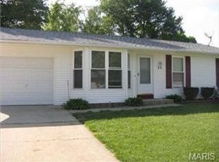 22 Michelle Ln, Saint Peters, MO