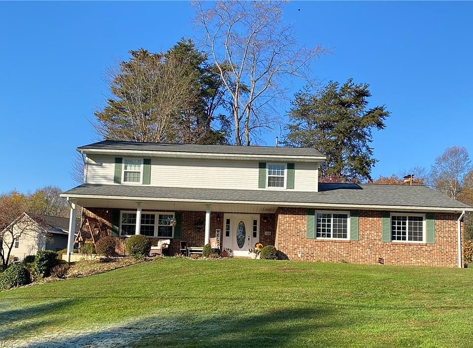 1st image of 172 Wellesley Dr