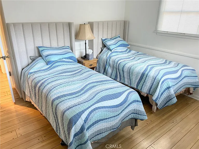 123 W Avenida Valencia — Photo 12