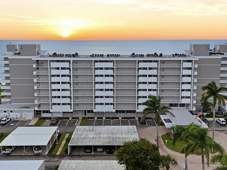 3443 Gulf Shore Blvd N #1 — Photo 8