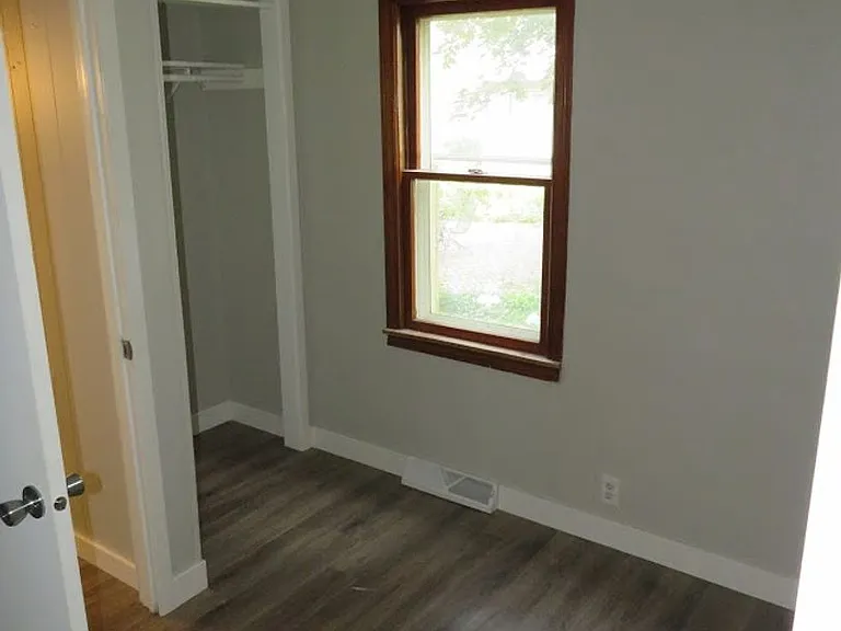 3406 Blakeley Ave — Photo 4