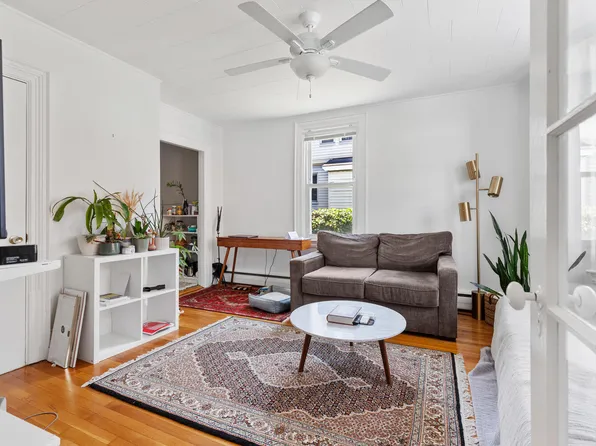 17 Holworthy Pl, Cambridge, MA 02138