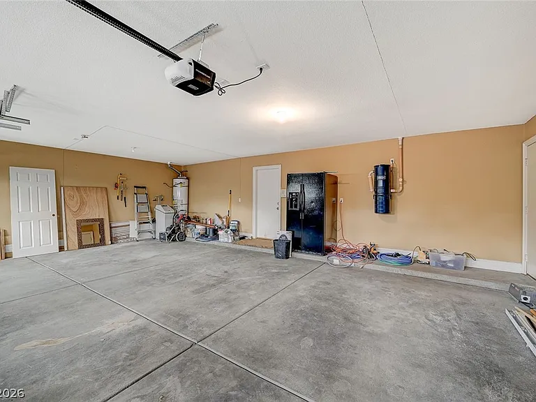9462 Castillana Ct — Photo 47