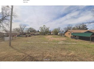607 N 12th St, Memphis, TX 79245