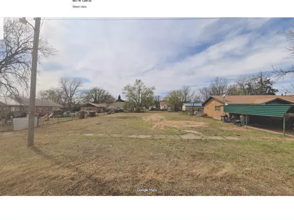 607 N 12th St, Memphis, TX 79245