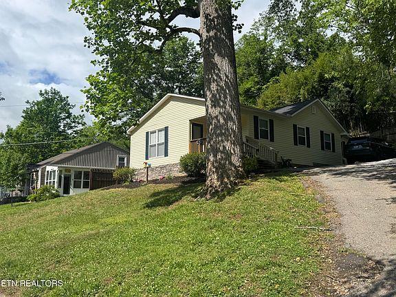 5th image of 130 Crescent Rd