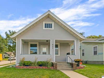 951 S 48th St, Omaha, NE, 68106