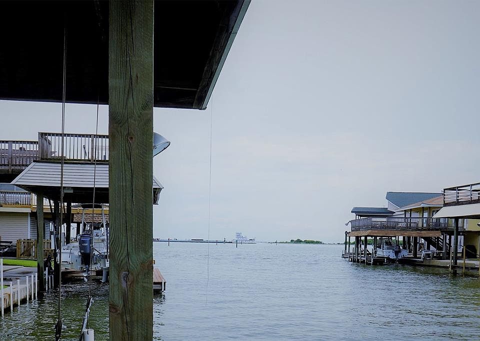 1334 Oahu Dr, Tiki Island, TX 77554 Zillow