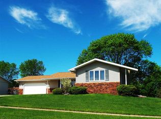 5746 Blue Sage Rd, Waterloo, IA 50701