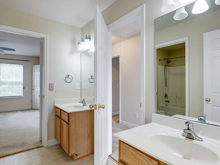 1255 Habersham Way — Photo 23