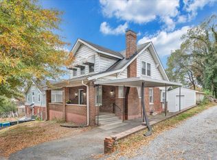 1117 Amherst St SW, Roanoke, VA 24015