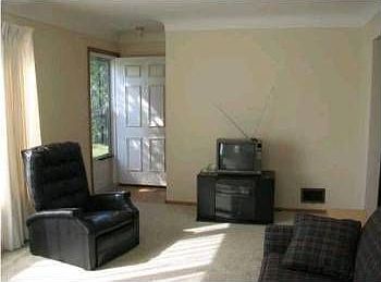 3rd image of 2526 Hufford Ave NW
