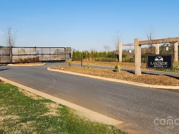 2263 Columbia Rdg #8, Connelly Springs, NC 28612