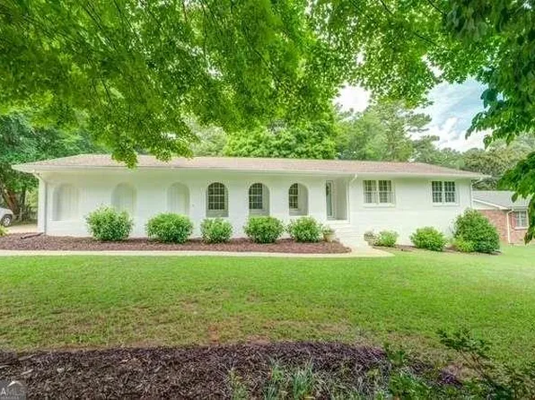 411 Burke Cir, McDonough, GA 30253