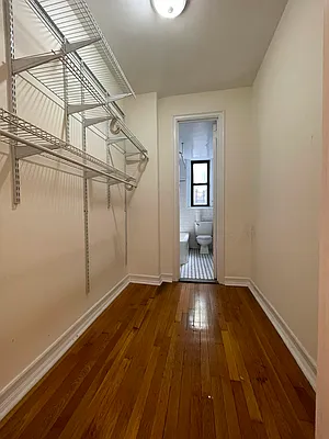 Rented by Bond New York | media 5