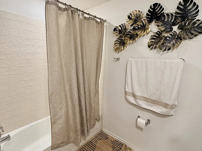 901 Goldenrod Ln — Photo 38