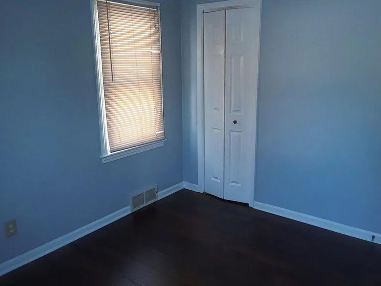 13697 Knox Ave — Photo 9