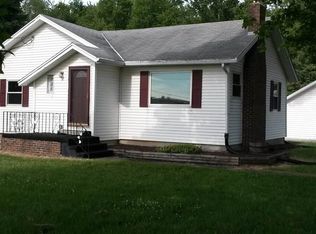 14014 Roth Rd, Grabill, IN 46741