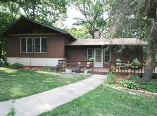 15814 Deer Ln, Mackinaw, IL 61755