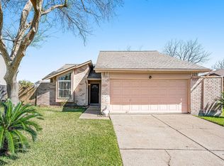 459 Lost Rock Dr, Webster, TX 77598